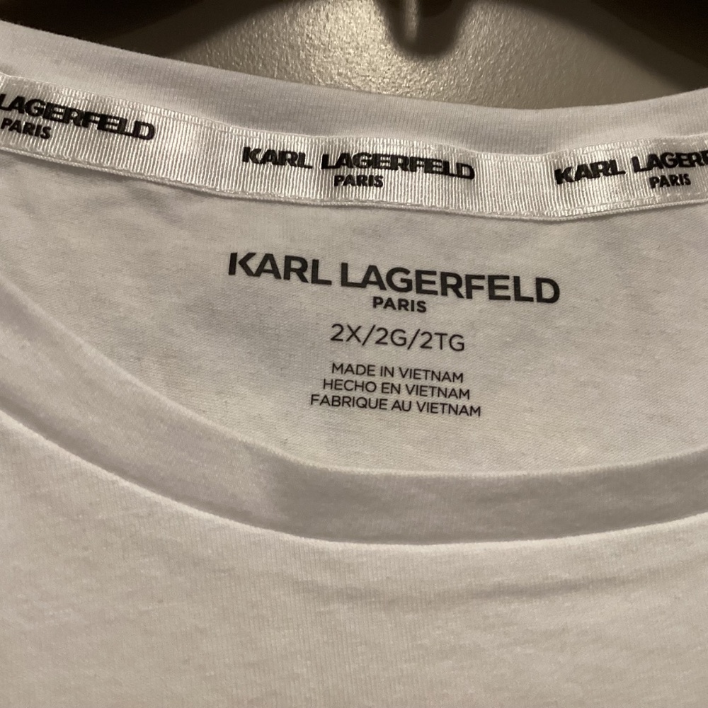 KARL LAGERFELD PARIS Plus Size Paris Logo Short Sleeve T-Shirt, size 2X - Picture 6 of 12